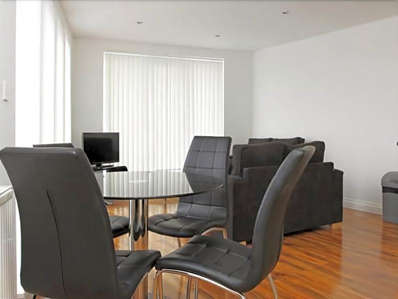 Radalco Apartments Hounslow Exterior foto